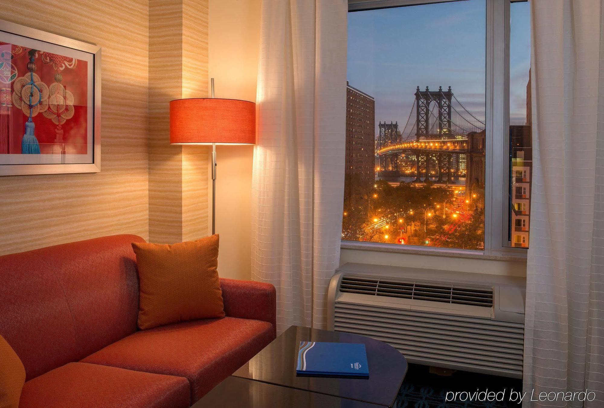Fairfield Inn & Suites New York Manhattan/Downtown East Exterior photo